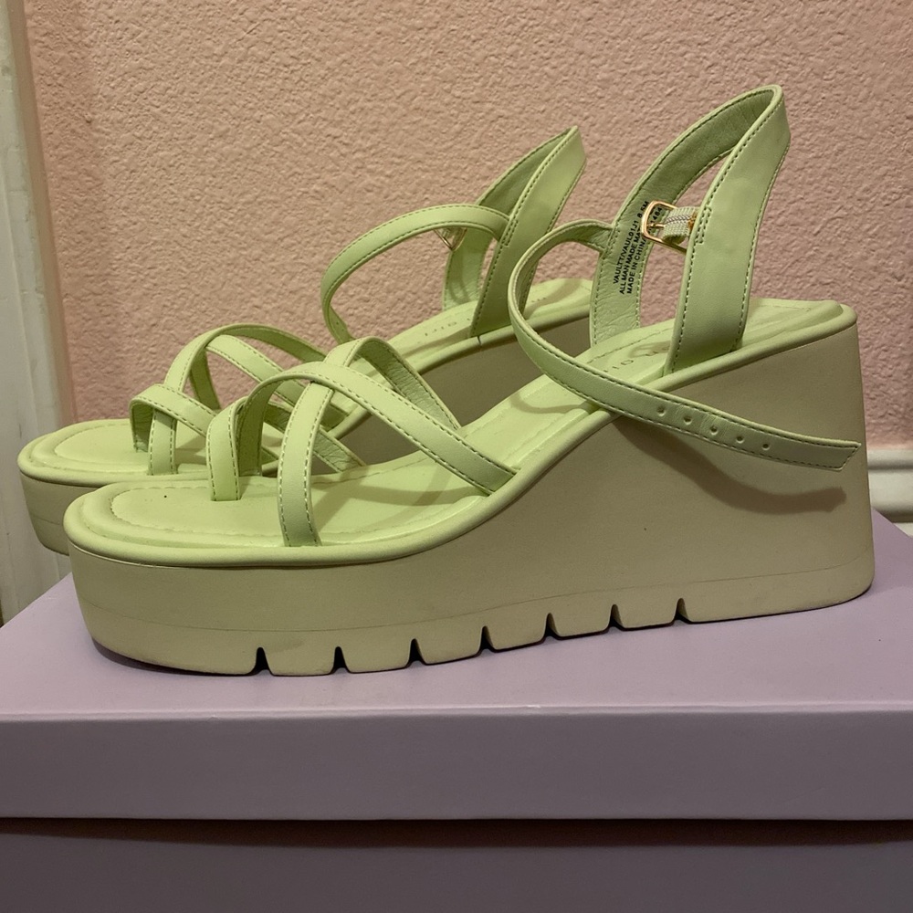 New platform sandals madden girl